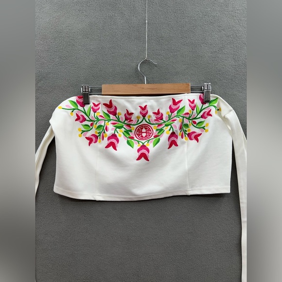 Herencia Collection Women's 2X White Floral Embroidered Crop Blouse Top NWT - Picture 2 of 10